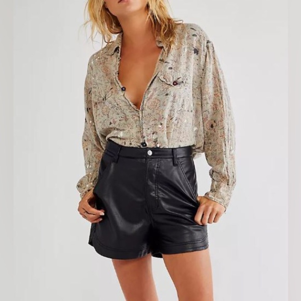 Free People Lita Vegan Shorts - Black - 8 NWT